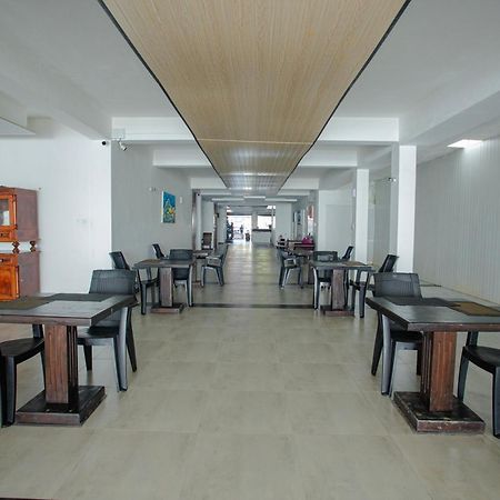 Lucky Seven Hikkaduwa Hotel Bagian luar foto